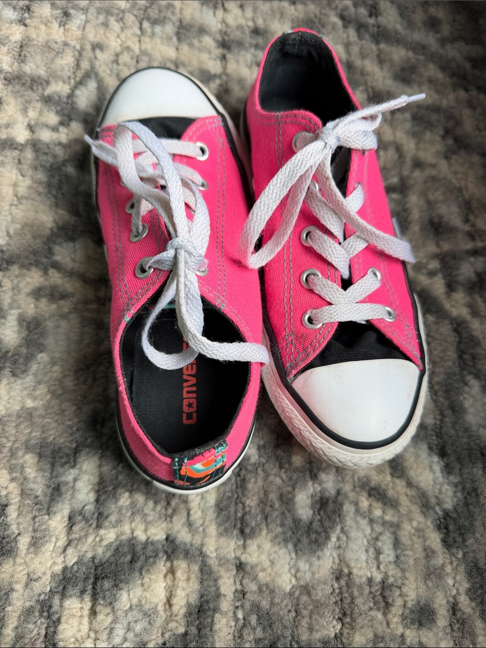 Converse Kids Hot Pink Low-Top Canvas Sneakers